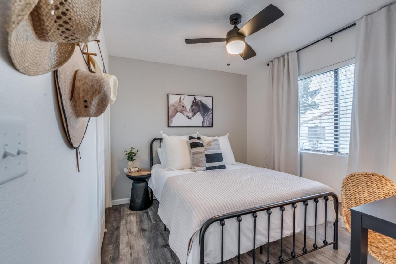 New! Modern • Family Friendly • The Desert Nest Holiday home Sierra Vista