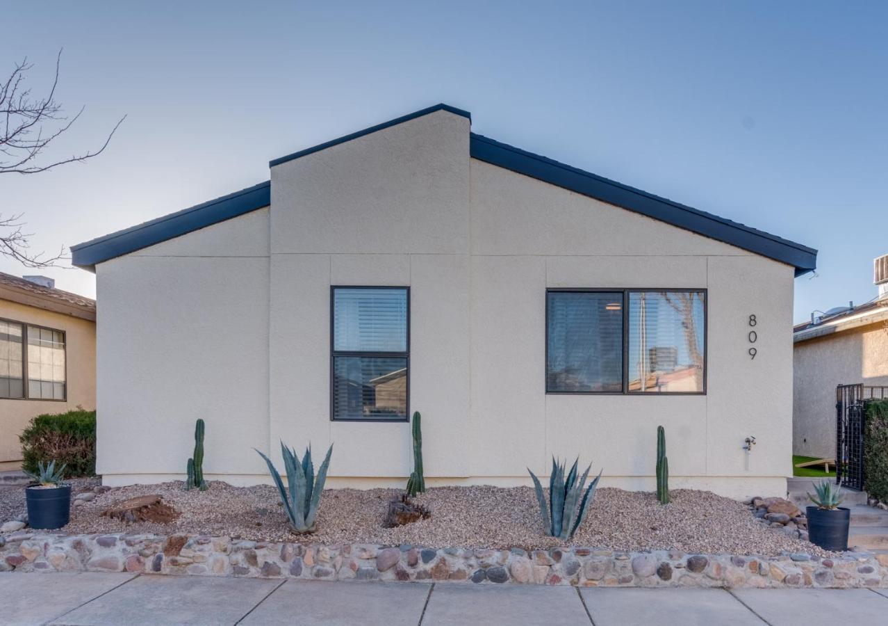 New! Modern • Family Friendly • The Desert Nest Holiday home Sierra Vista